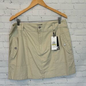 NWT DKNY Skort.  Tan Size 14